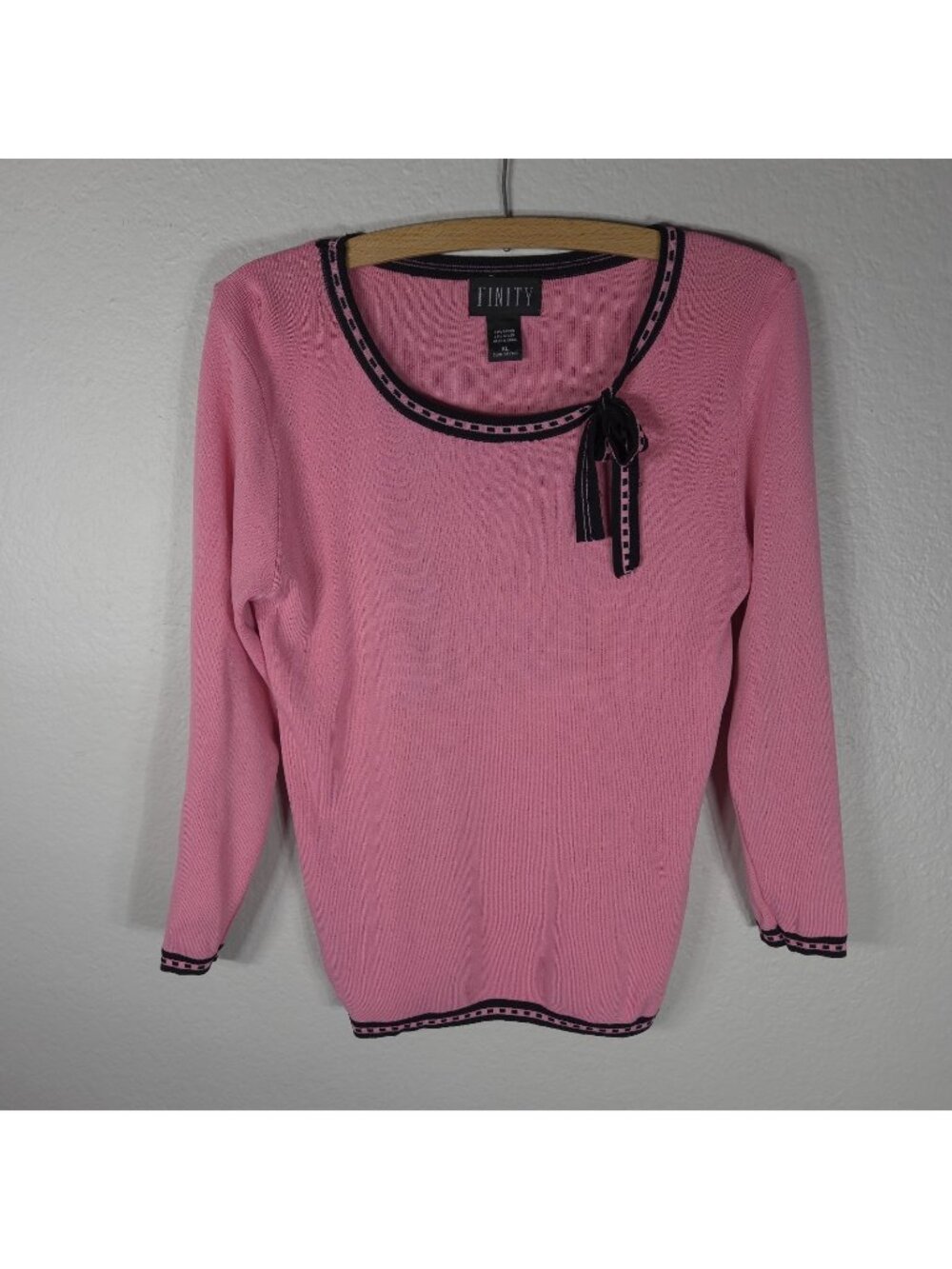 VTG Finity Pink Knit Stretch 3/4 Sweater Top XL Scoop Neck Bow Detail Black Trim